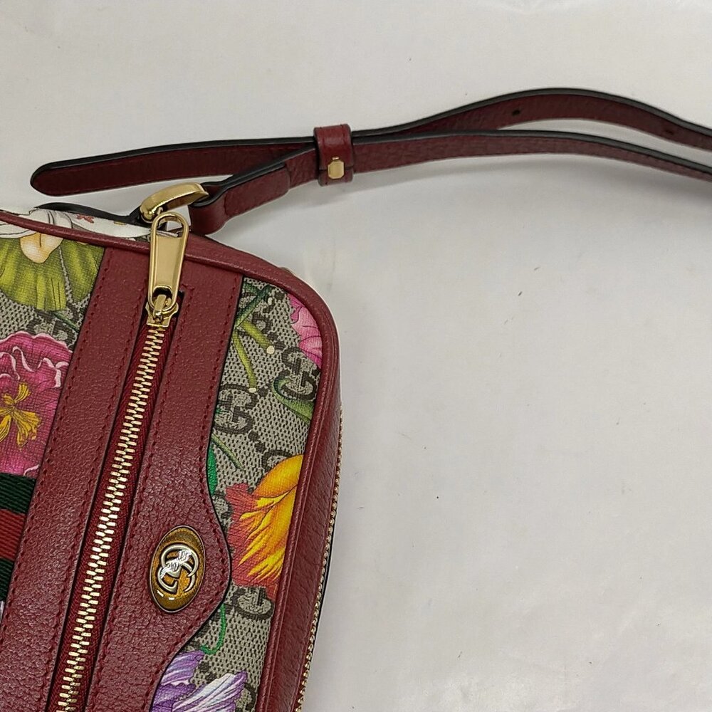 Authentic Gucci Sherry Line Red PVC Crossbody Bag mn568-022626 - Picture 7 of 16